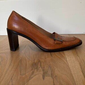 GUCCI Vintage Cognac Leather Buckle Detail Loafer Pumps Size 8B 2.75" block heel
